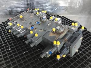 Liebherr Ventielblok